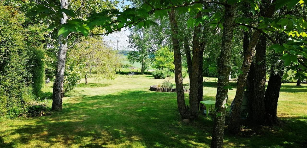 Anzy-le-Duc Le Charbonnet B&B 외부 사진